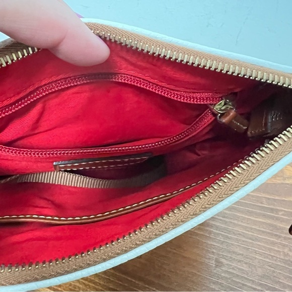 NEW Dooney & Bourke White Italian Leather Embossed Lizard Ginger Pouchette - Picture 9 of 13